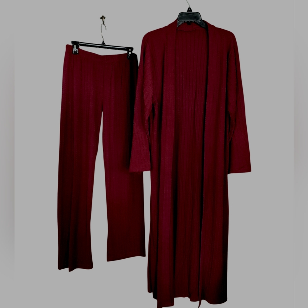 Burgundy Lounge Set - 2 PC